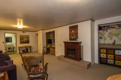 1253 Almond Ave, Redding, CA 96001 photo 40