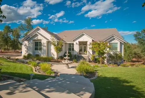 7575 Camino Del Encina Dr, Redding, CA 96001 photo 1