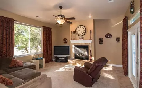 7575 Camino Del Encina Dr, Redding, CA 96001 photo 8