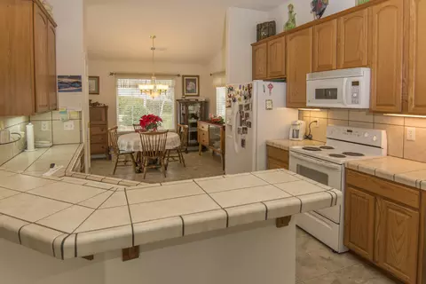 1263 Snowcap Trl, Redding, CA 96003 photo 3