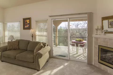 1263 Snowcap Trl, Redding, CA 96003 photo 5
