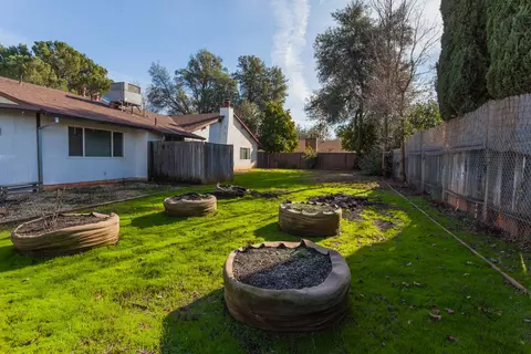 1890 Bechelli, Redding, CA 96002 photo 8