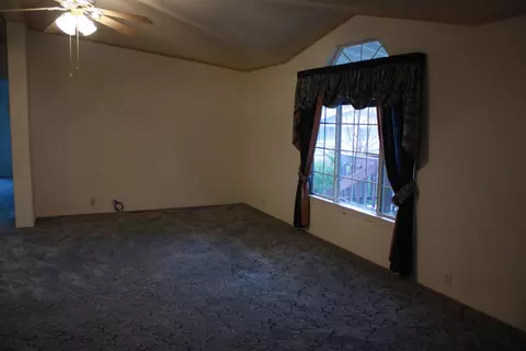 457 Firewood Dr, Redding, CA 96003 photo 3