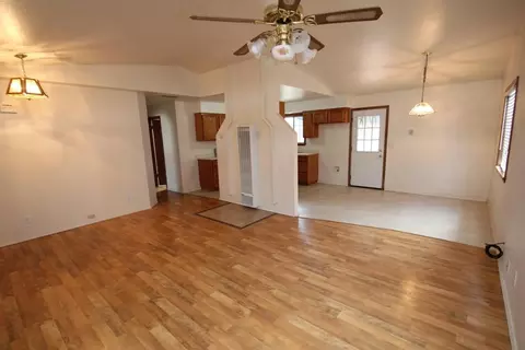 18543 Rex Ln, Redding, CA 96003 photo 2