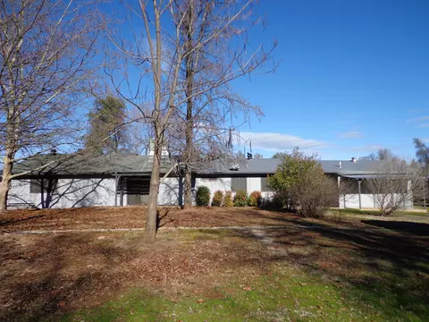 21079 View Lake Dr, Redding, CA 96003 photo 5