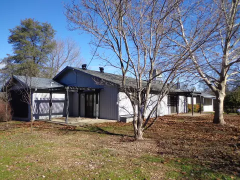 21079 View Lake Dr, Redding, CA 96003 photo 3