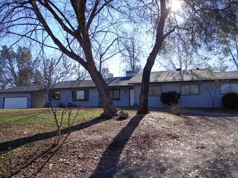 21079 View Lake Dr, Redding, CA 96003 photo 1