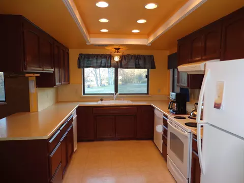21079 View Lake Dr, Redding, CA 96003 photo 6
