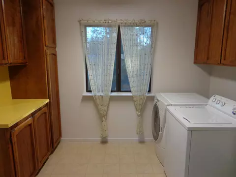 21079 View Lake Dr, Redding, CA 96003 photo 8