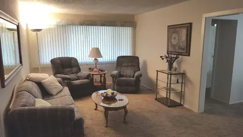 1827 Garden Ave, Redding, CA 96001 photo 3