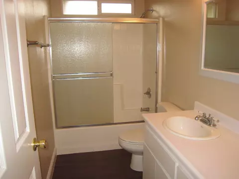 2494 Corona St, Redding, CA 96002 photo 8