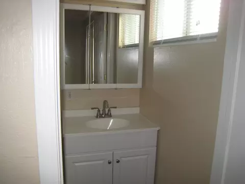 2494 Corona St, Redding, CA 96002 photo 10