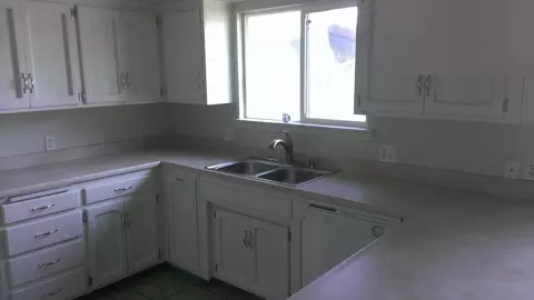 2553 Erin Ln, Redding, CA 96002 photo 4