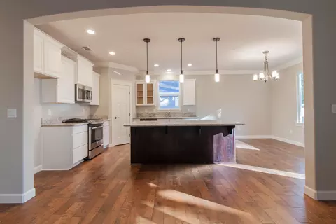 5585 Lexi Ln, Redding, CA 96001 photo 5