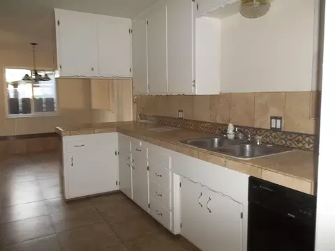 2740 Irwin Rd, Redding, CA 96002 photo 5