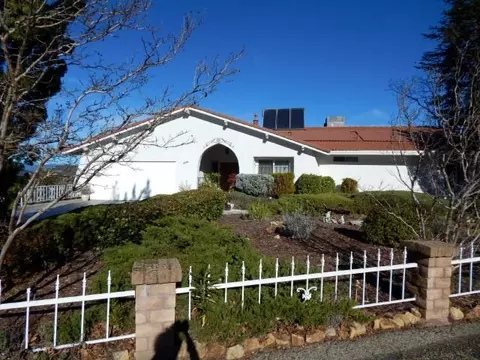 15758 Highland Cir, Redding, CA 96001 photo 1