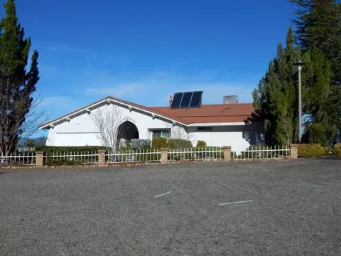 15758 Highland Cir, Redding, CA 96001 photo 2