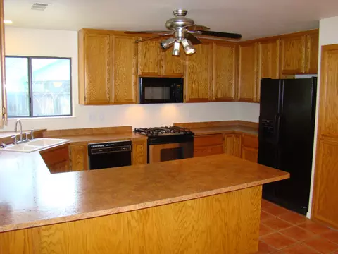 3825 Canterbury, Redding, CA 96002 photo 6