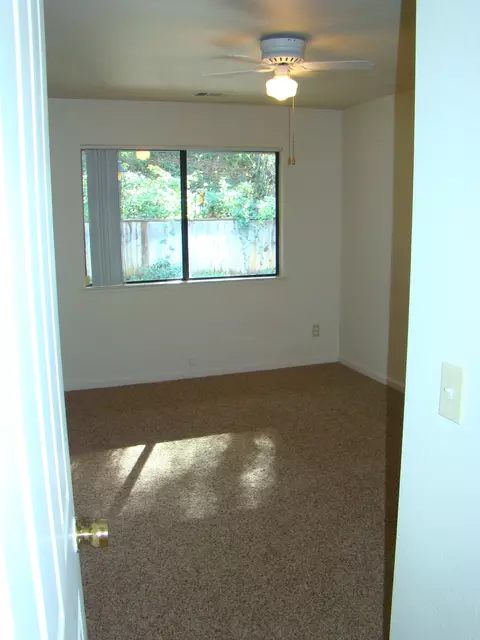 3825 Canterbury, Redding, CA 96002 photo 15