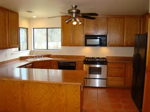 3825 Canterbury, Redding, CA 96002 photo 5