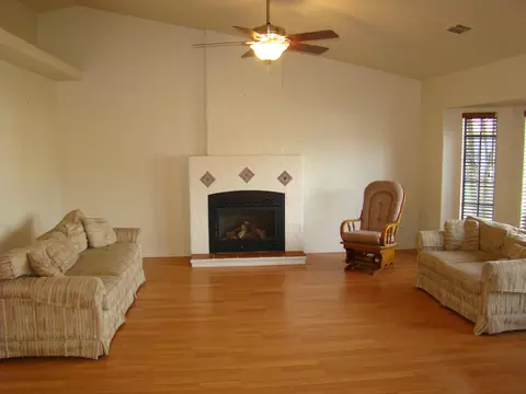 3825 Canterbury, Redding, CA 96002 photo 4