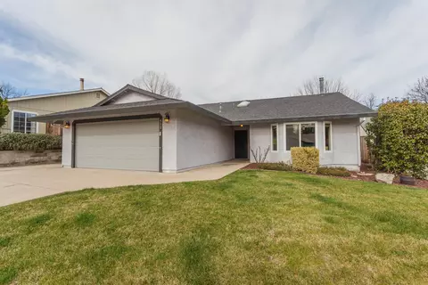 430 Springer Dr, Redding, CA 96003 photo 1