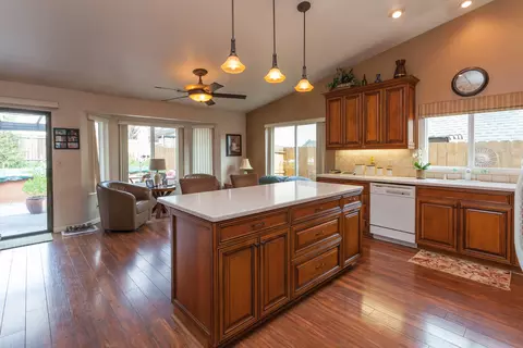 430 Springer Dr, Redding, CA 96003 photo 8
