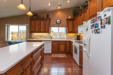 430 Springer Dr, Redding, CA 96003 photo 9