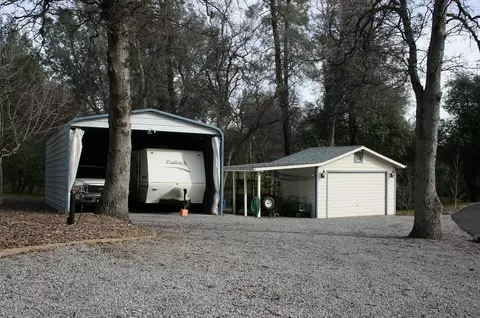 8251 Equestrian Dr, Redding, CA 96001 photo 4