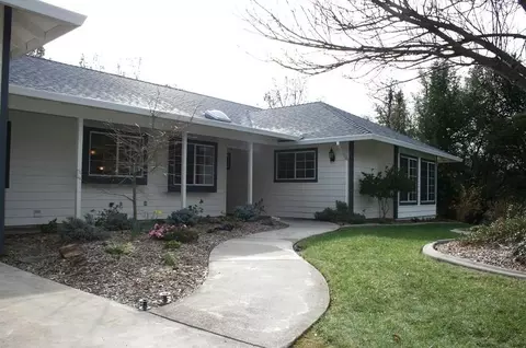 8251 Equestrian Dr, Redding, CA 96001 photo 2