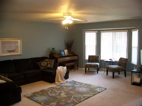 1431 Murieta Loop, Redding, CA 96002 photo 3