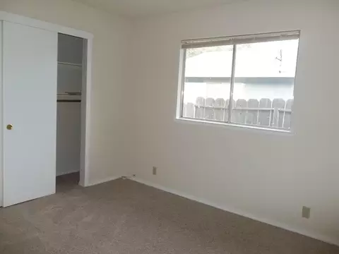 1208 Hawthorne Ave, Redding, CA 96002 photo 8