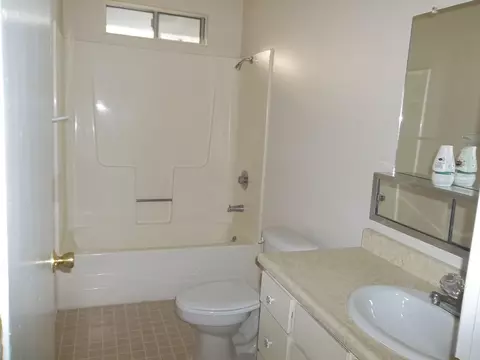 1208 Hawthorne Ave, Redding, CA 96002 photo 6