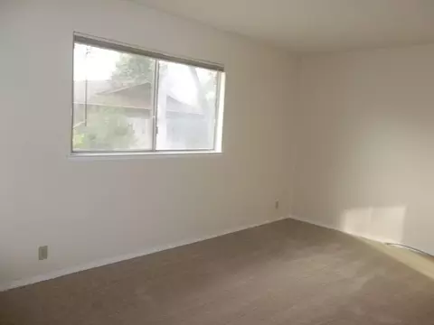 1208 Hawthorne Ave, Redding, CA 96002 photo 10