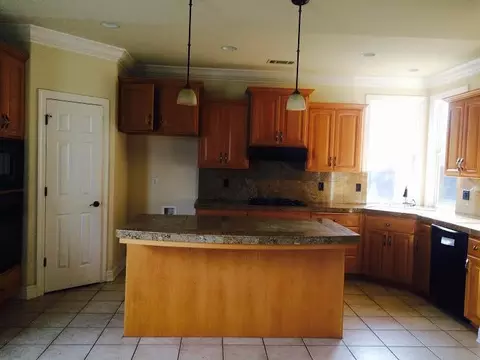 4509 Eel Ct, Redding, CA 96002 photo 2