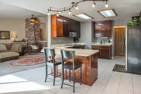 11613 Ridgewood Rd, Redding, CA 96003 photo 3