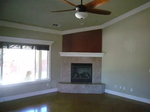 515 Fair Hill Dr, Redding, CA 96003 photo 4