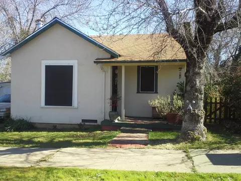 1651 Fig Ave, Redding, CA 96001 photo 1