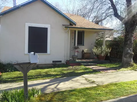 1651 Fig Ave, Redding, CA 96001 photo 2