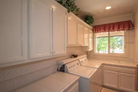 13248 Tierra Heights Rd, Redding, CA 96003 photo 24