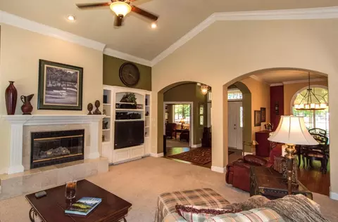 13248 Tierra Heights Rd, Redding, CA 96003 photo 5