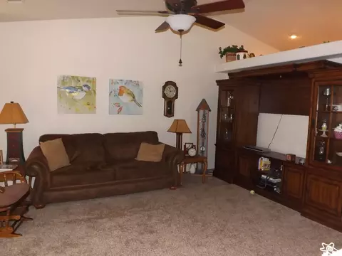 3430 Billings Dr, Redding, CA 96002 photo 13