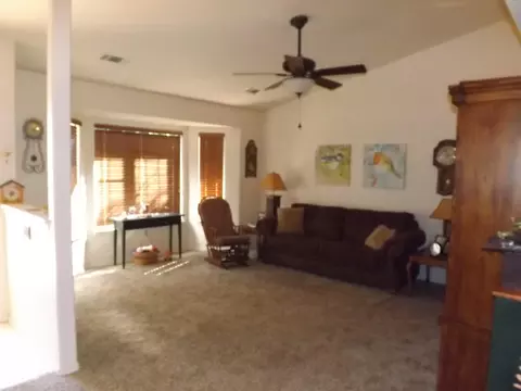 3430 Billings Dr, Redding, CA 96002 photo 2