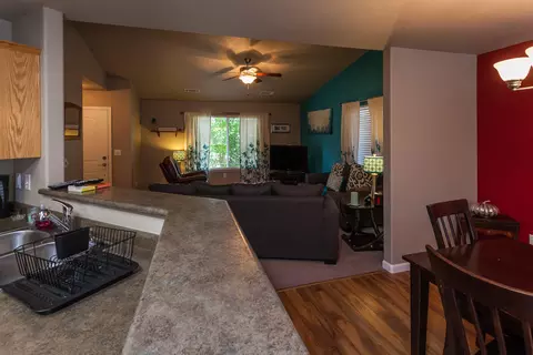 2211 Shenandoah Dr, Anderson, CA 96007 photo 9