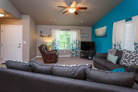 2211 Shenandoah Dr, Anderson, CA 96007 photo 5