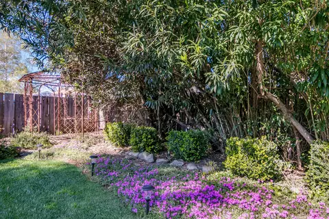3430 Riverview Dr, Redding, CA 96001 photo 33