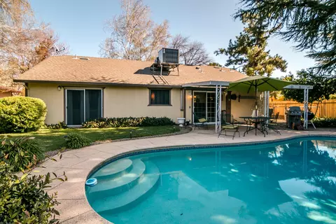 3430 Riverview Dr, Redding, CA 96001 photo 38