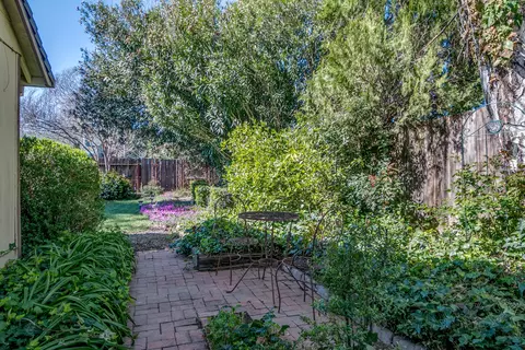 3430 Riverview Dr, Redding, CA 96001 photo 36