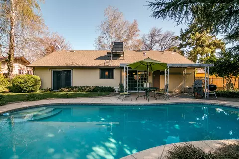 3430 Riverview Dr, Redding, CA 96001 photo 35