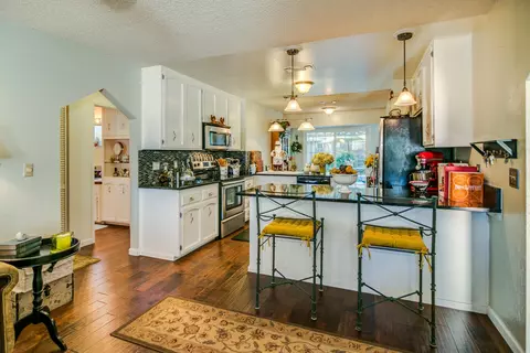 3430 Riverview Dr, Redding, CA 96001 photo 6